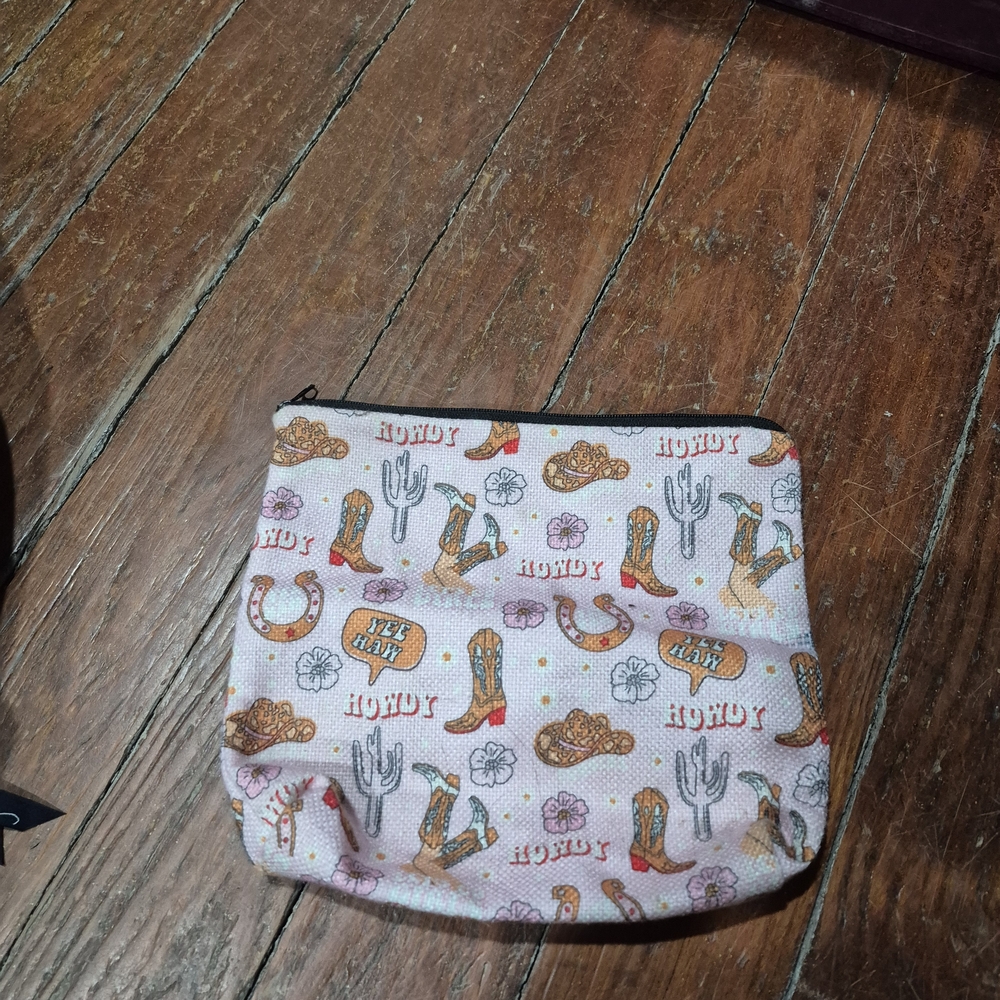 Howdy Western Themed Pouch